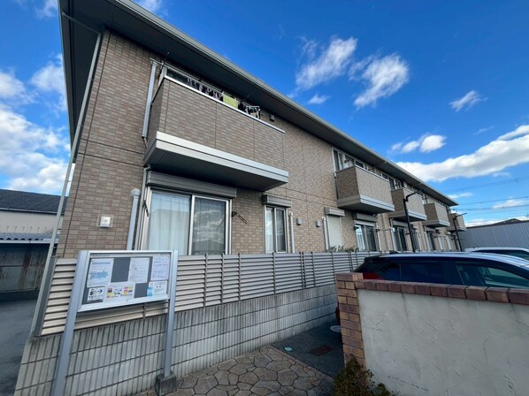 モダンコート英賀西の物件外観写真